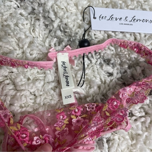 FOR LOVE & LEMONS Fan Floral Thong Panty XXS - Picture 6 of 8